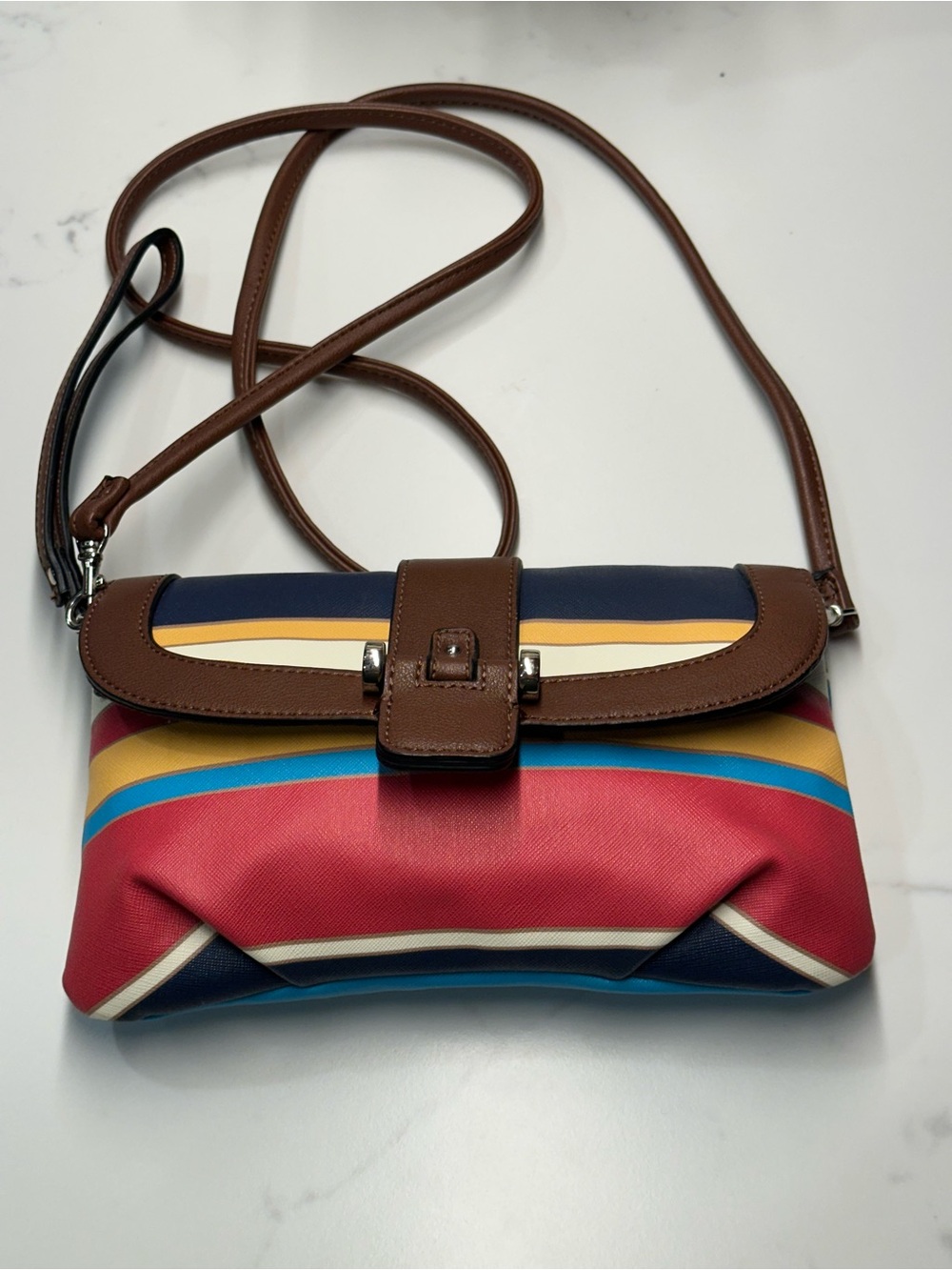 🌹Chaps Multicolor Striped Crossbody Bag in Red, Blue and Brown
